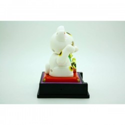 Japanese Cute Lucky Cat Car Home Decoration Solar Shake Hand
